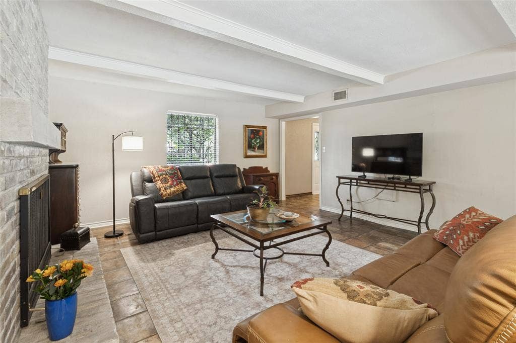3003 Creekbend Drive, Plano, TX 75075 3003 Creekbend Drive, Plano, TX 75075