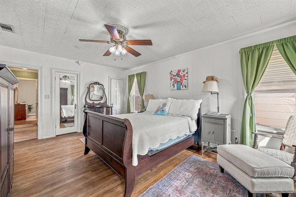 4309 Lovell, Fort Worth, TX 76107