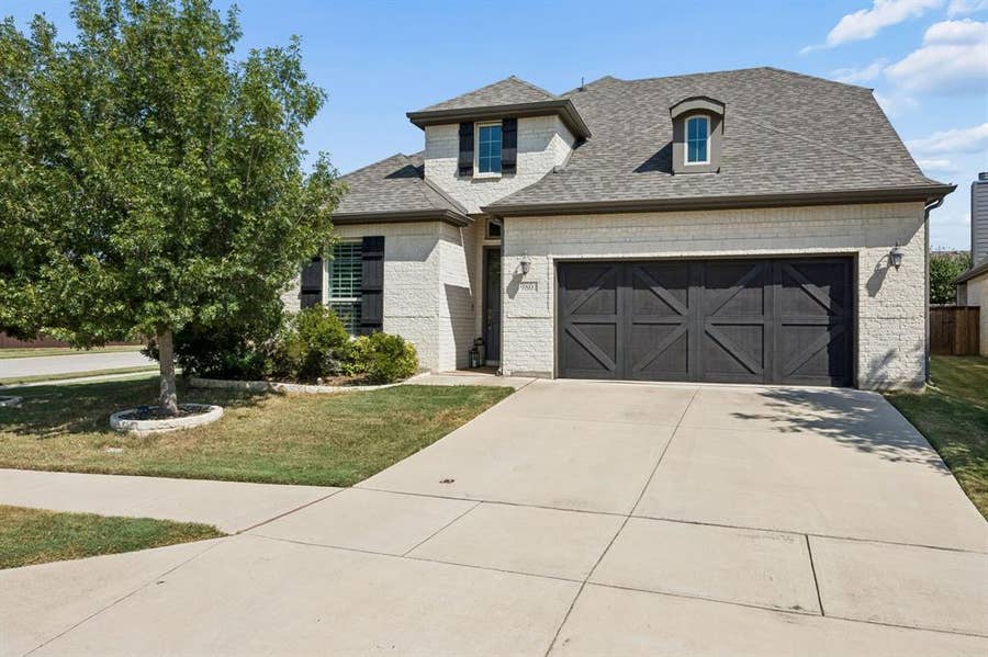 Property photo for 9801 Trail Map Drive, Fort Worth, TX