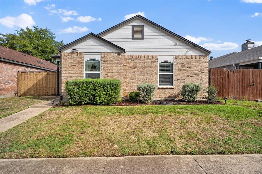 Property photo for 2313 Markland Street, Irving, TX