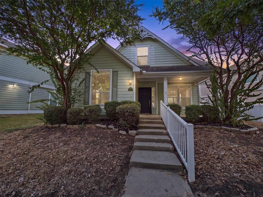 Property photo for 1016 Oakcrest Drive, Providence Village, TX