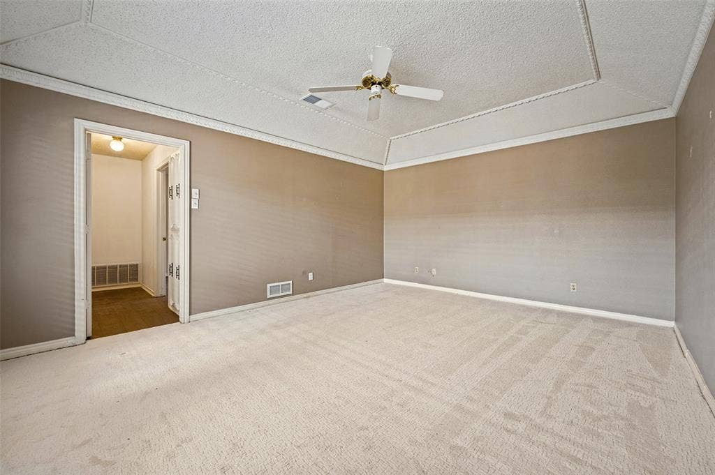 7333 Pleasant View Drive, Dallas, TX 75231 7333 Pleasant View Drive, Dallas, TX 75231