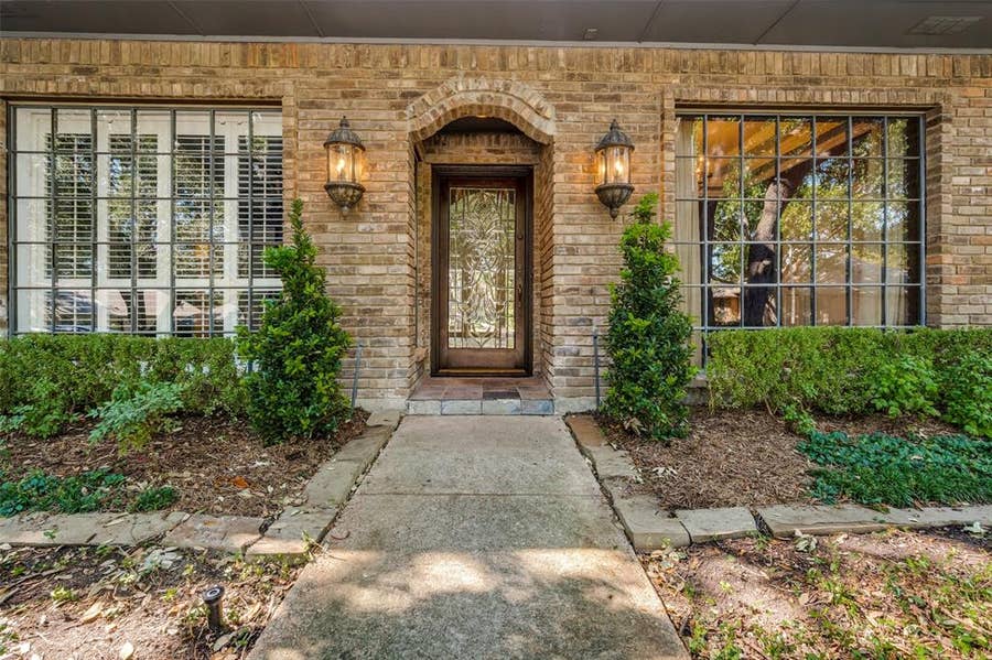 Property photo for 7333 Pleasant View Drive, Dallas, TX
