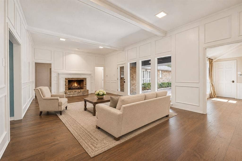 7333 Pleasant View Drive, Dallas, TX 75231 7333 Pleasant View Drive, Dallas, TX 75231