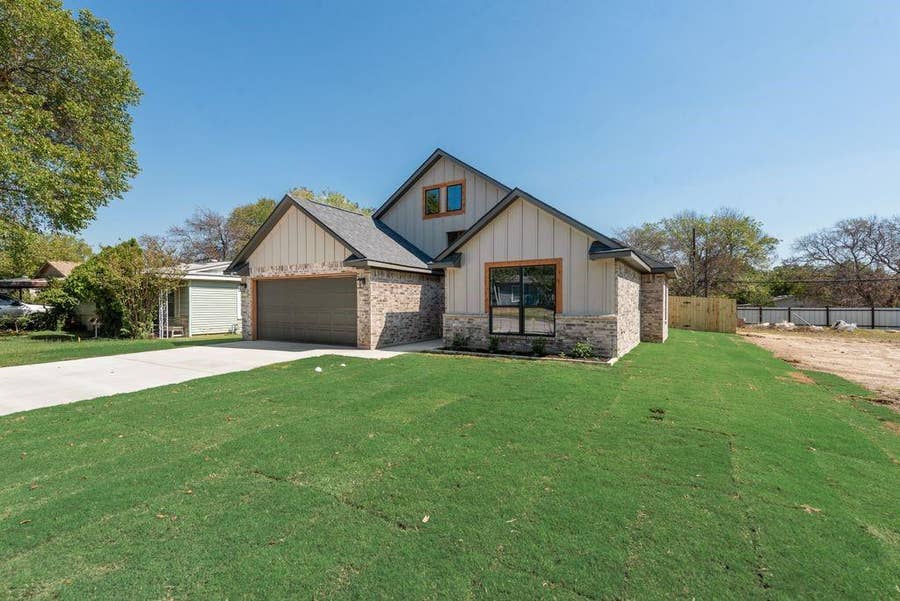 Property photo for 804 Vaquero Street, White Settlement, TX