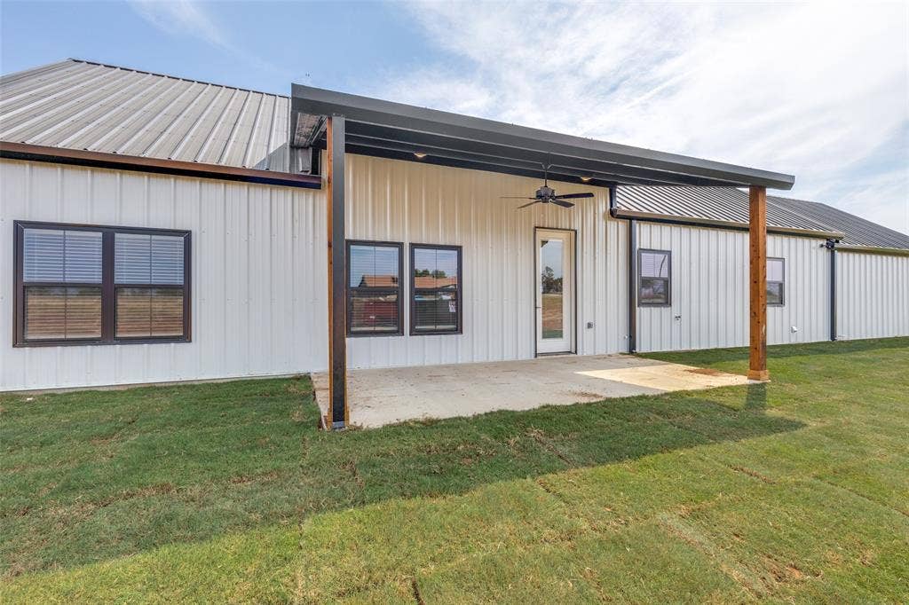 2485 Cottondale Road, Springtown, TX 76082 2485 Cottondale Road, Springtown, TX 76082