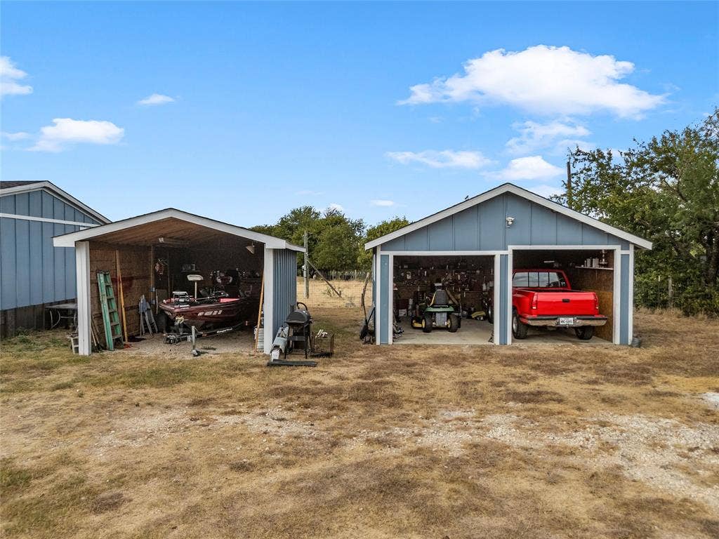 9312 S Lone Star Parkway, Moody, TX 76557 9312 S Lone Star Parkway, Moody, TX 76557
