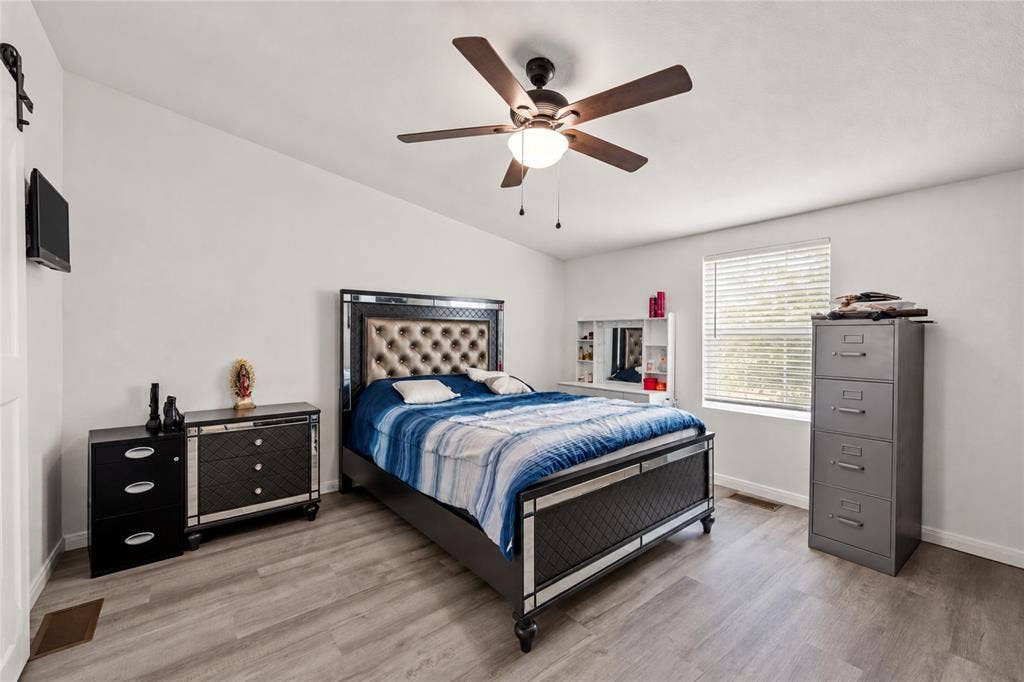 9312 S Lone Star Parkway, Moody, TX 76557 9312 S Lone Star Parkway, Moody, TX 76557