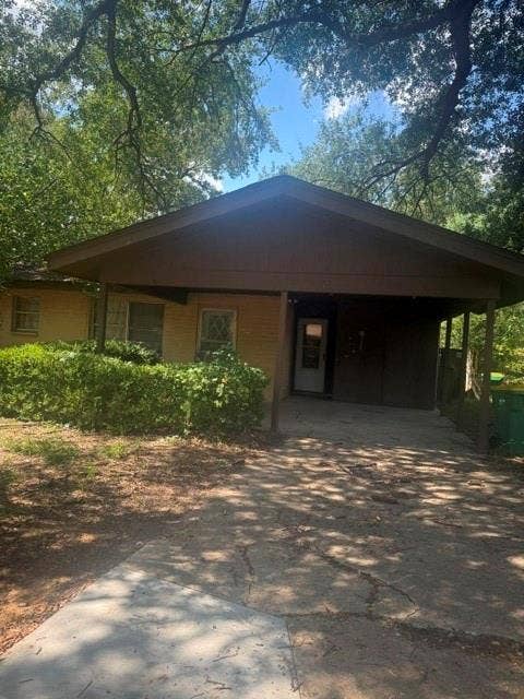 Property photo for 1713 Jennings Street, Texarkana, TX