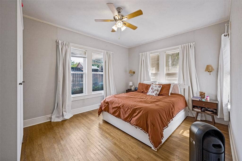 2619 S Adams, Fort Worth, TX 76110