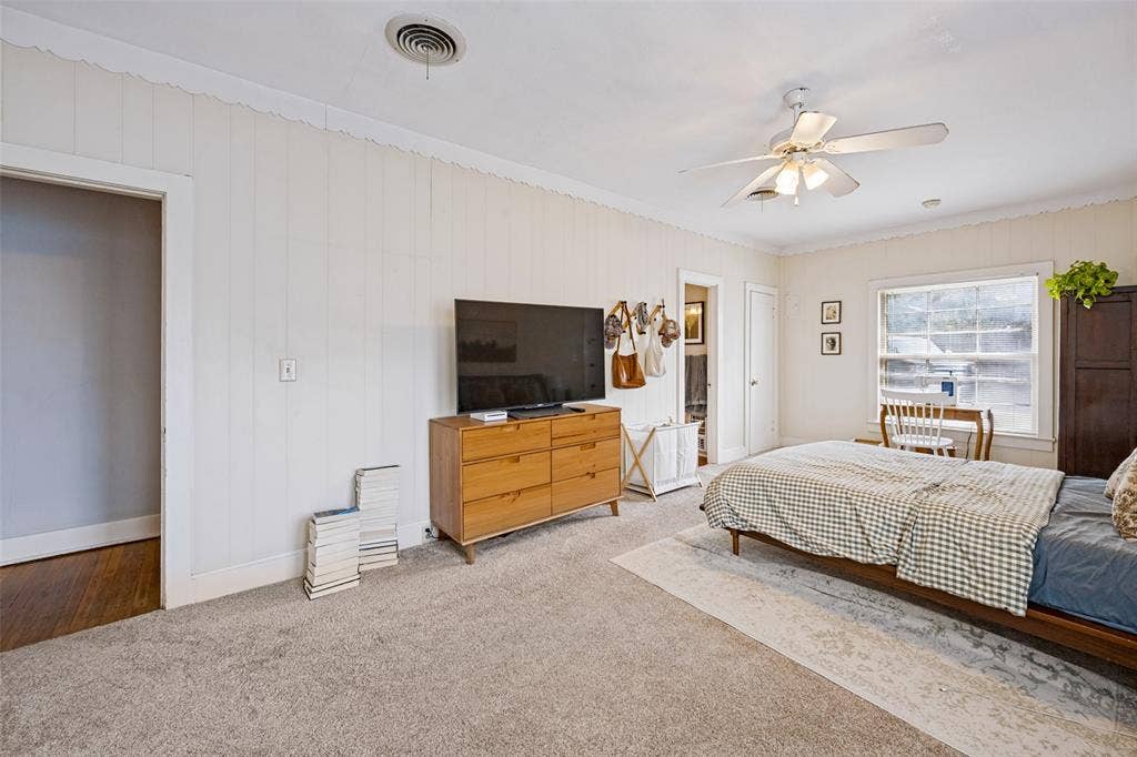 2619 S Adams, Fort Worth, TX 76110