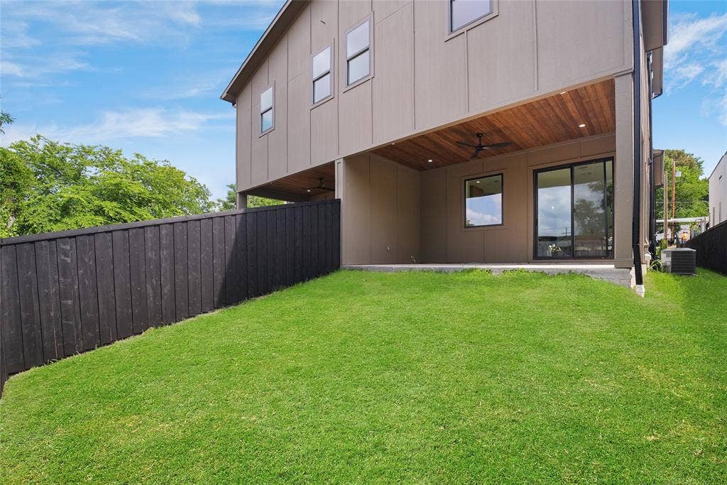 1825 & 1827 Pollard Street, Dallas, TX 75208