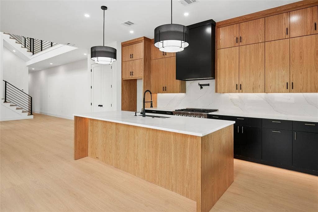 1825 & 1827 Pollard Street, Dallas, TX 75208