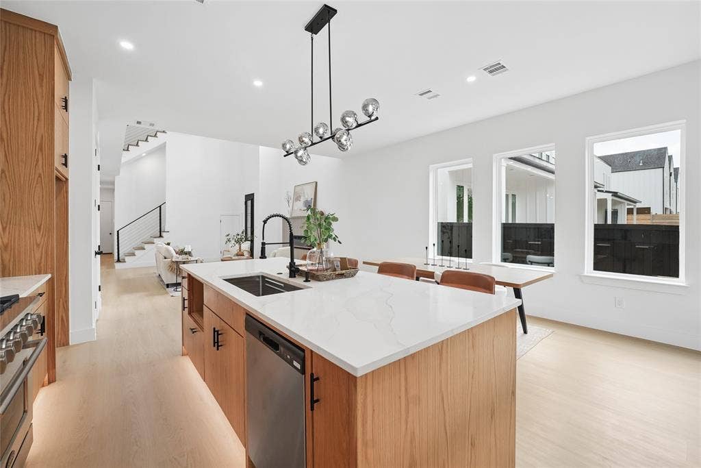 1825 & 1827 Pollard Street, Dallas, TX 75208