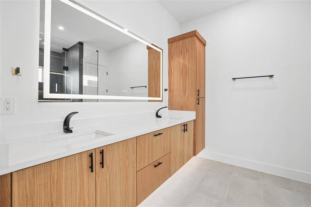 1825 & 1827 Pollard Street, Dallas, TX 75208