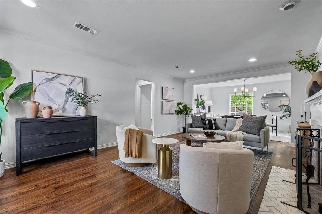 5018 Wateka Drive, Dallas, TX 75209 5018 Wateka Drive, Dallas, TX 75209