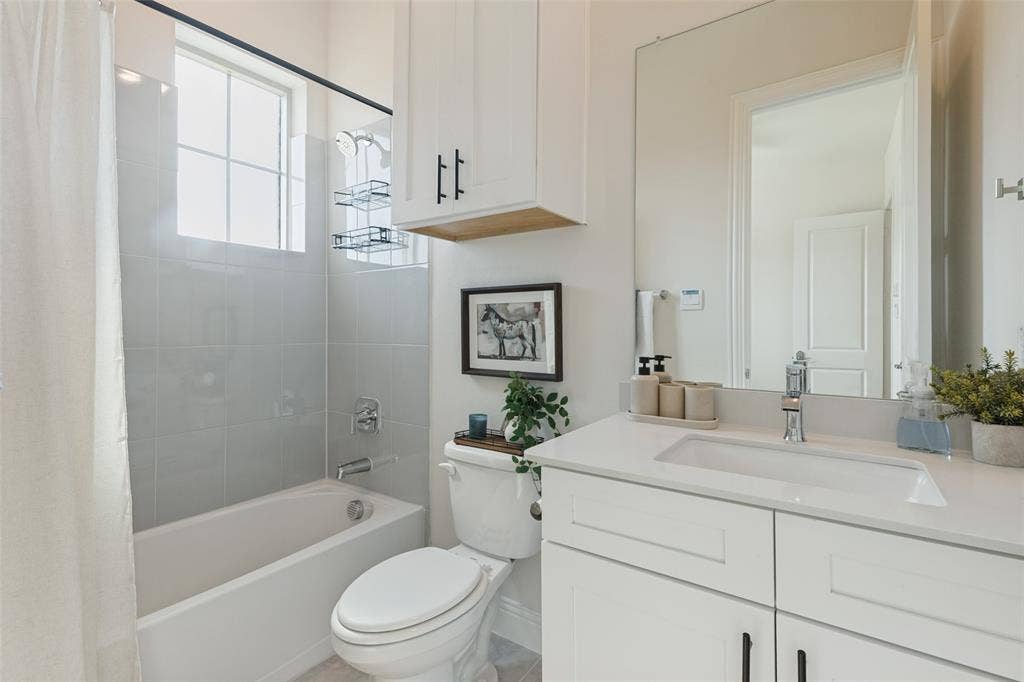 8825 Shoppers Lane, Plano, TX 75024 8825 Shoppers Lane, Plano, TX 75024