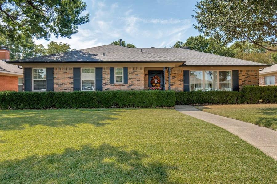 Property photo for 10408 Vistadale Drive, Dallas, TX