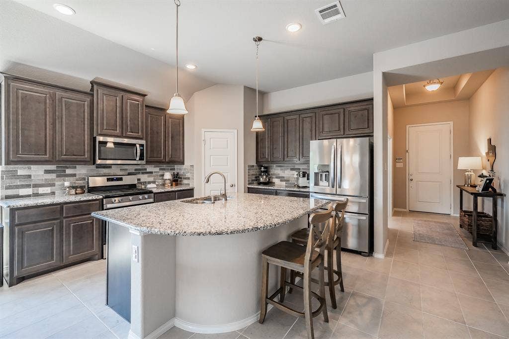 1821 Abelia Lane, Weatherford, TX 76086 1821 Abelia Lane, Weatherford, TX 76086