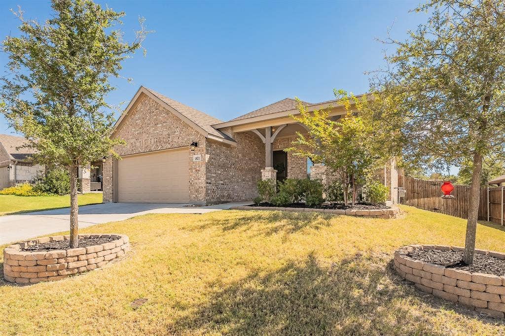 1821 Abelia Lane, Weatherford, TX 76086 1821 Abelia Lane, Weatherford, TX 76086