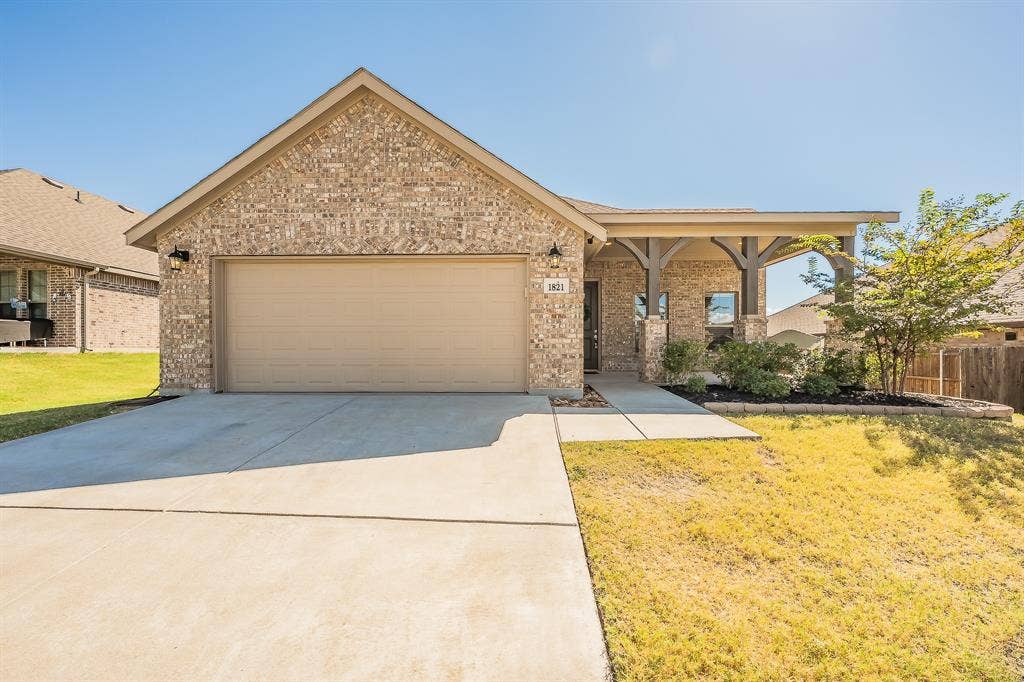 1821 Abelia Lane, Weatherford, TX 76086 1821 Abelia Lane, Weatherford, TX 76086