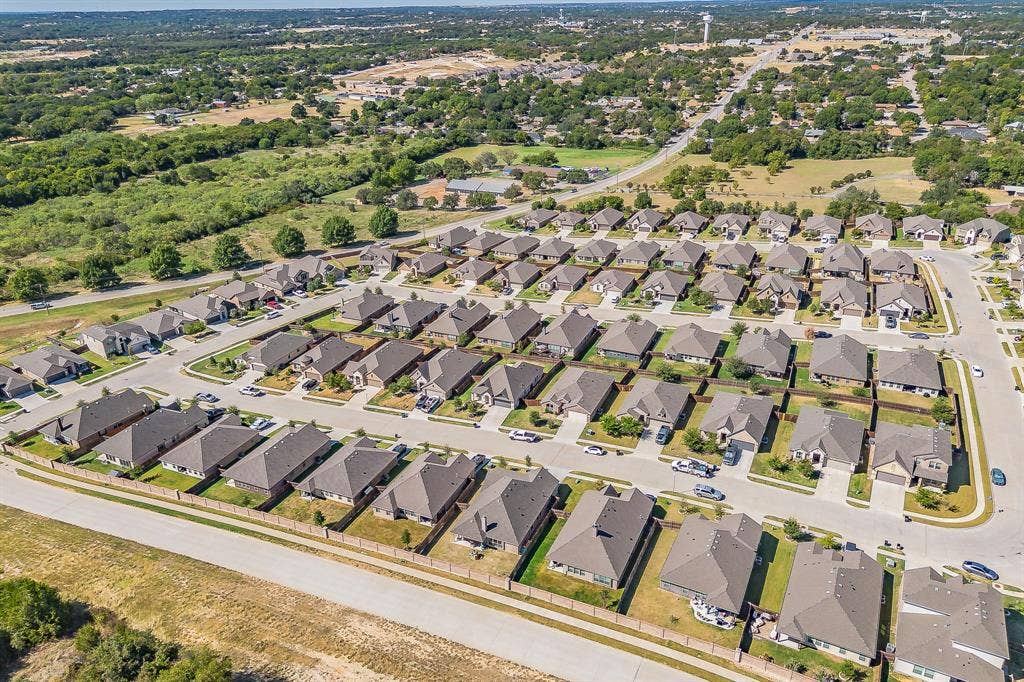 1821 Abelia Lane, Weatherford, TX 76086 1821 Abelia Lane, Weatherford, TX 76086