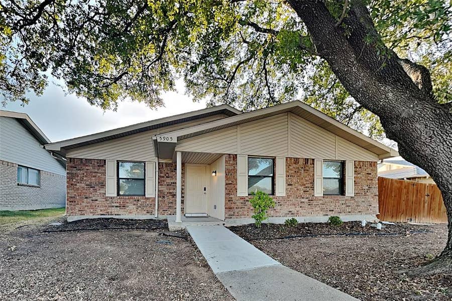 Property photo for 5905 Cedar Lane, Rowlett, TX