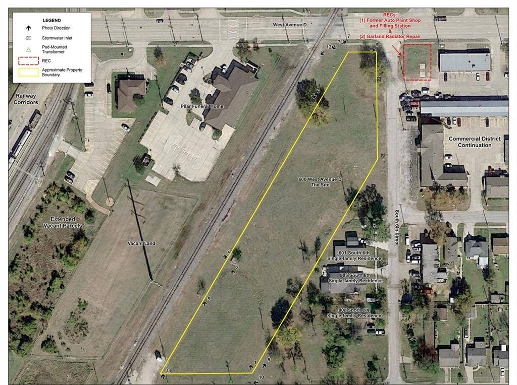 600 W Avenue D, Garland, TX 75040 Site Plan. Illustrating the approximate property boundary and surrounding area with designated features