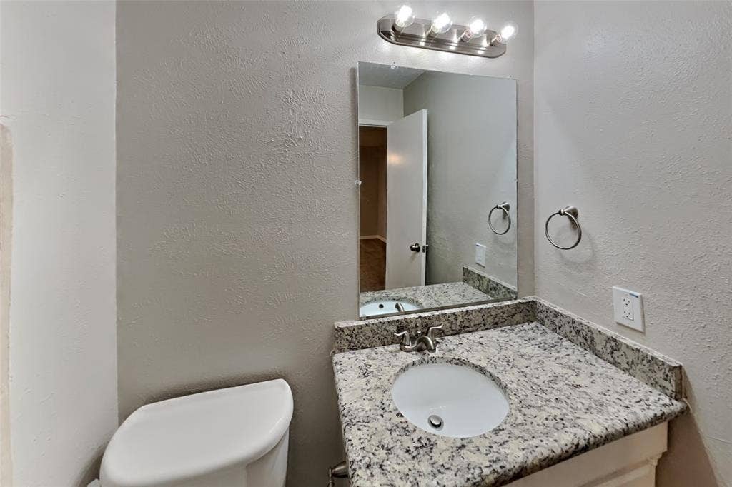 6560 Chinaberry Trail, Plano, TX 75023