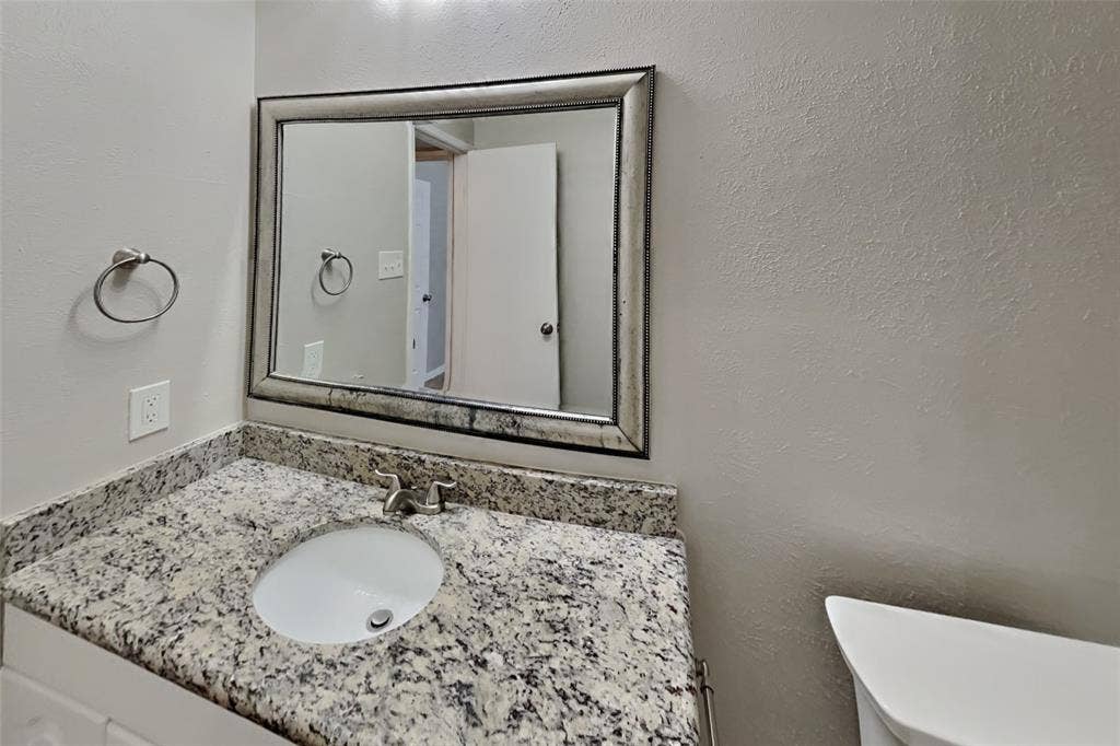 6560 Chinaberry Trail, Plano, TX 75023