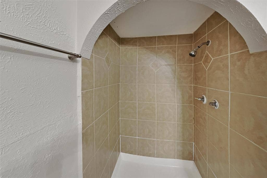 6560 Chinaberry Trail, Plano, TX 75023