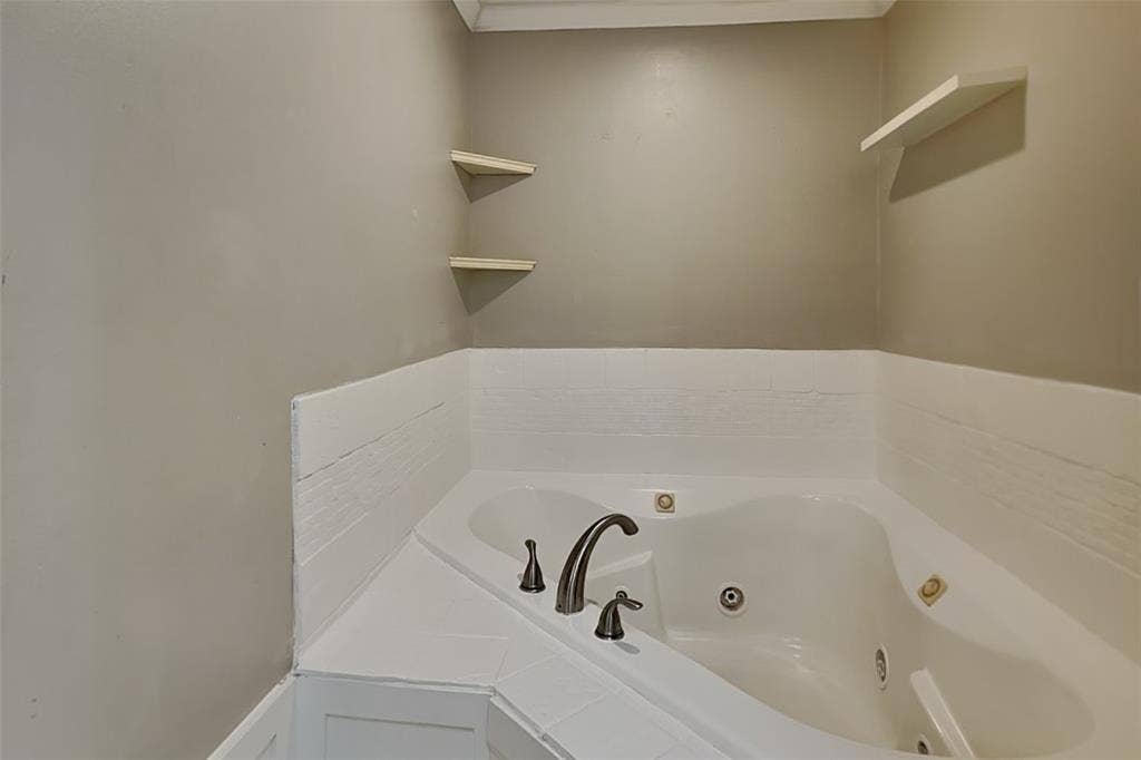 4504 Westchase Circle, Grapevine, TX 76051 4504 Westchase Circle, Grapevine, TX 76051