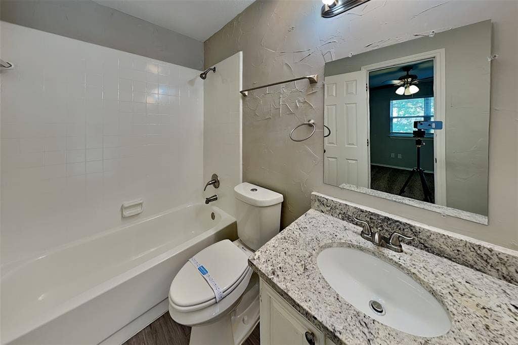 4504 Westchase Circle, Grapevine, TX 76051 4504 Westchase Circle, Grapevine, TX 76051