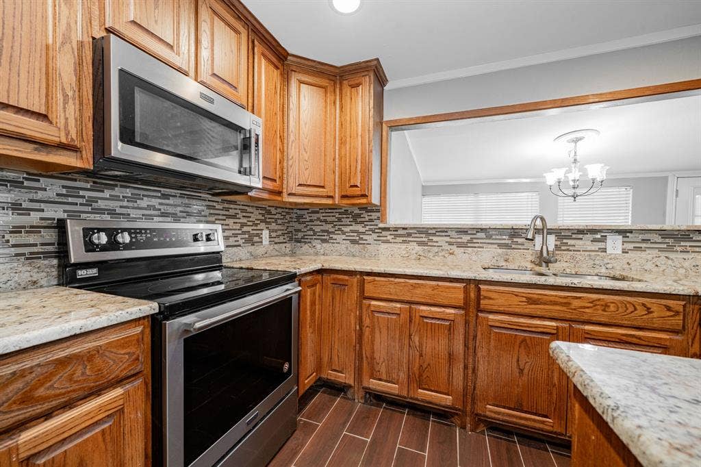 102 Northwood Place, Enchanted Oaks, TX 75156 102 Northwood Place, Enchanted Oaks, TX 75156