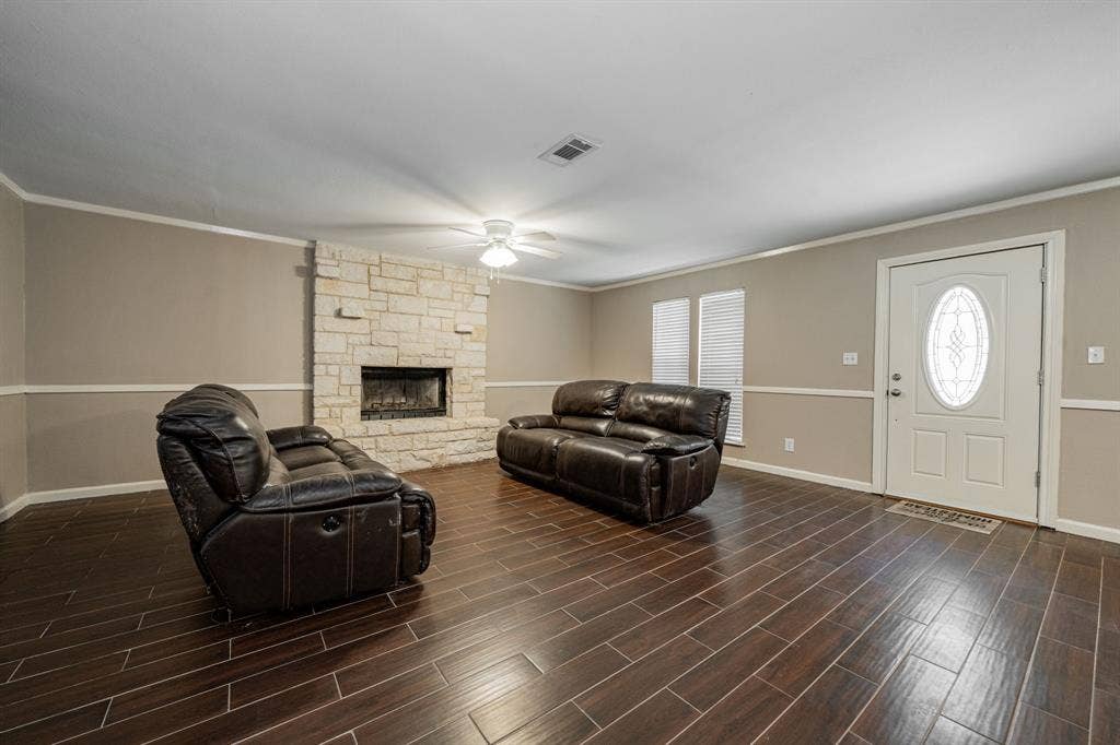 102 Northwood Place, Enchanted Oaks, TX 75156 102 Northwood Place, Enchanted Oaks, TX 75156