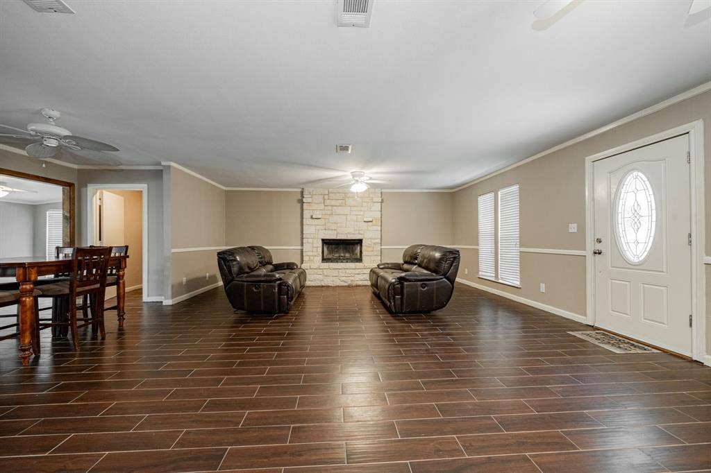 102 Northwood Place, Enchanted Oaks, TX 75156 102 Northwood Place, Enchanted Oaks, TX 75156