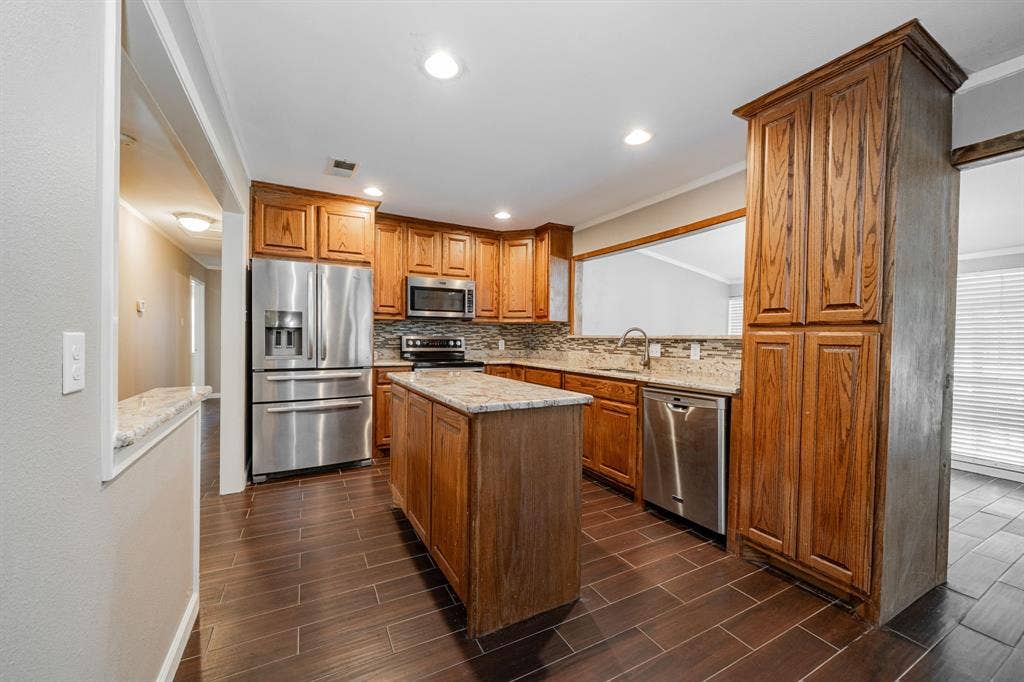 102 Northwood Place, Enchanted Oaks, TX 75156 102 Northwood Place, Enchanted Oaks, TX 75156