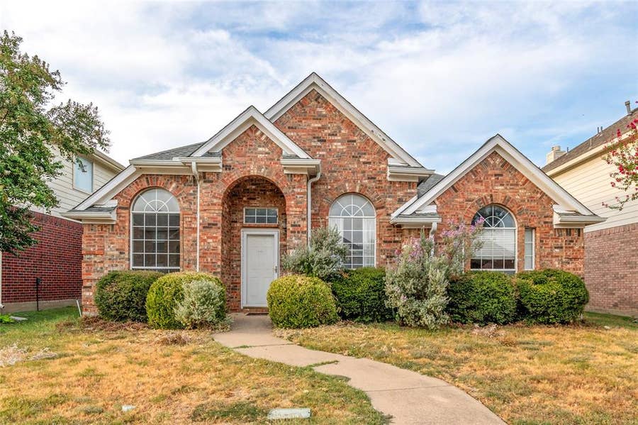 Property photo for 5012 Geranium Court, McKinney, TX