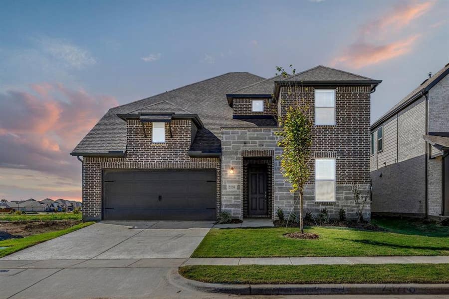 Property photo for 937 Freese Street, Justin, TX