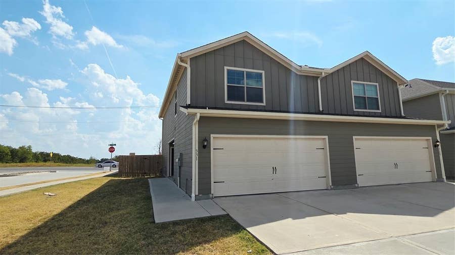 Property photo for 331 Stone Court, Princeton, TX