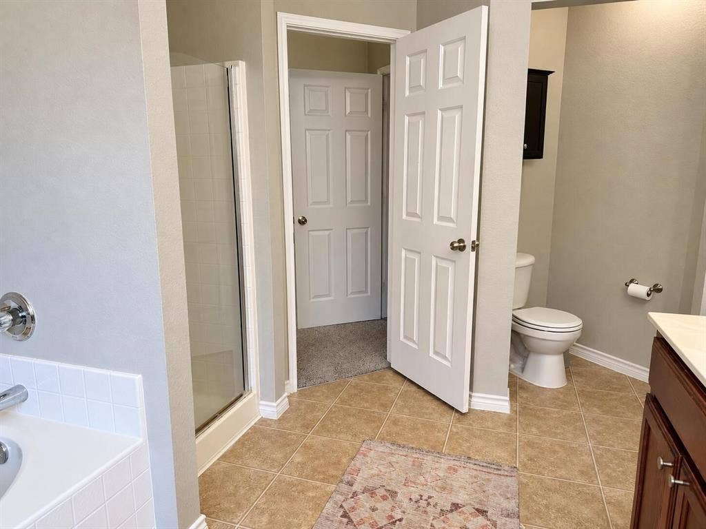 224 Spring Hollow Drive, Saginaw, TX 76131 224 Spring Hollow Drive, Saginaw, TX 76131