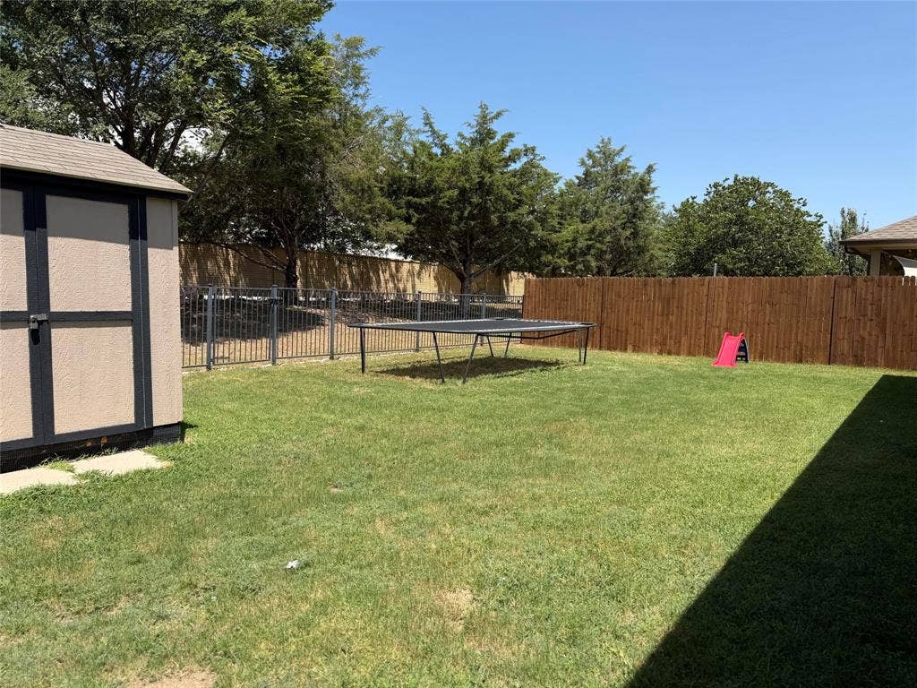224 Spring Hollow Drive, Saginaw, TX 76131 224 Spring Hollow Drive, Saginaw, TX 76131