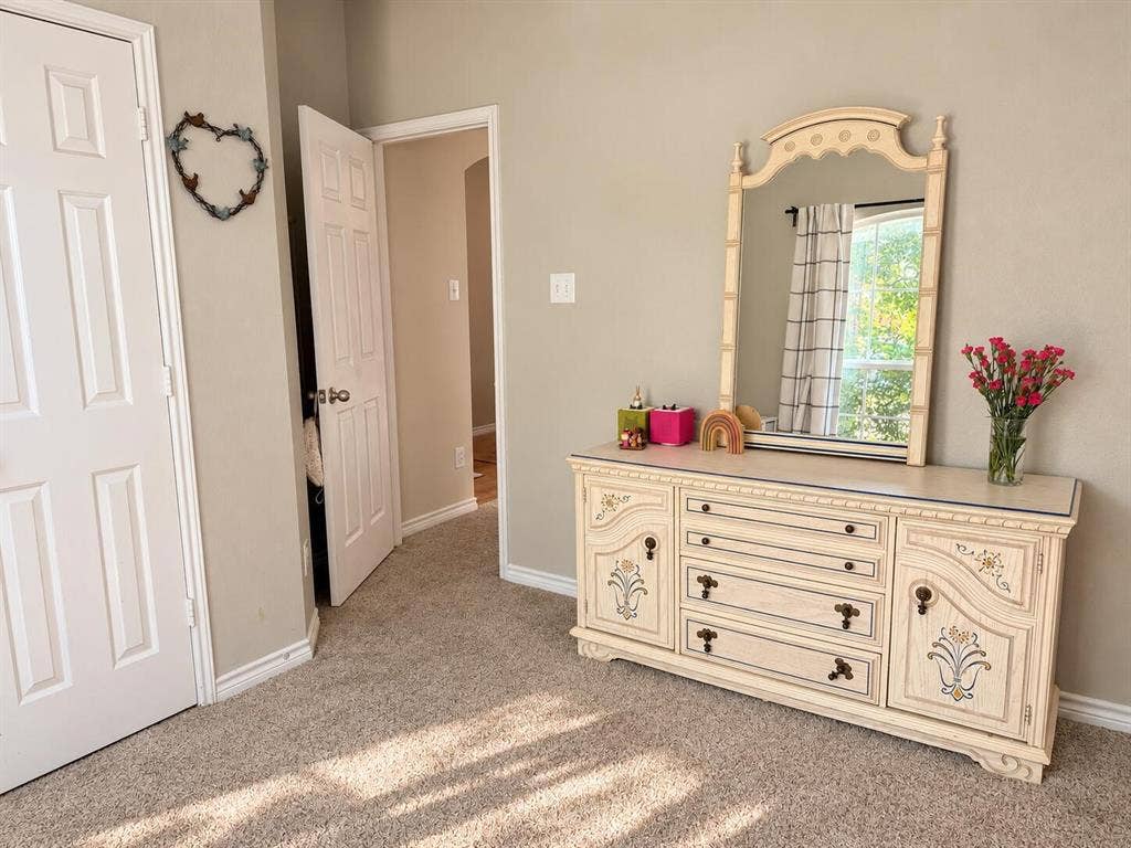 224 Spring Hollow Drive, Saginaw, TX 76131 224 Spring Hollow Drive, Saginaw, TX 76131