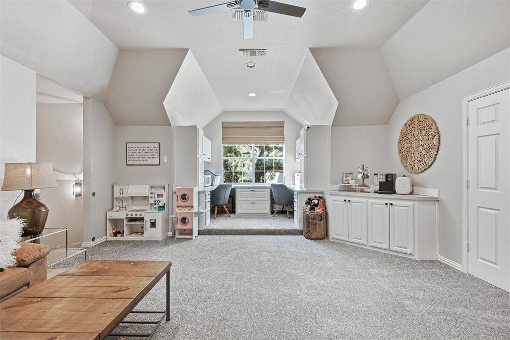 924 Ridge Court, Keller, TX 76248 924 Ridge Court, Keller, TX 76248