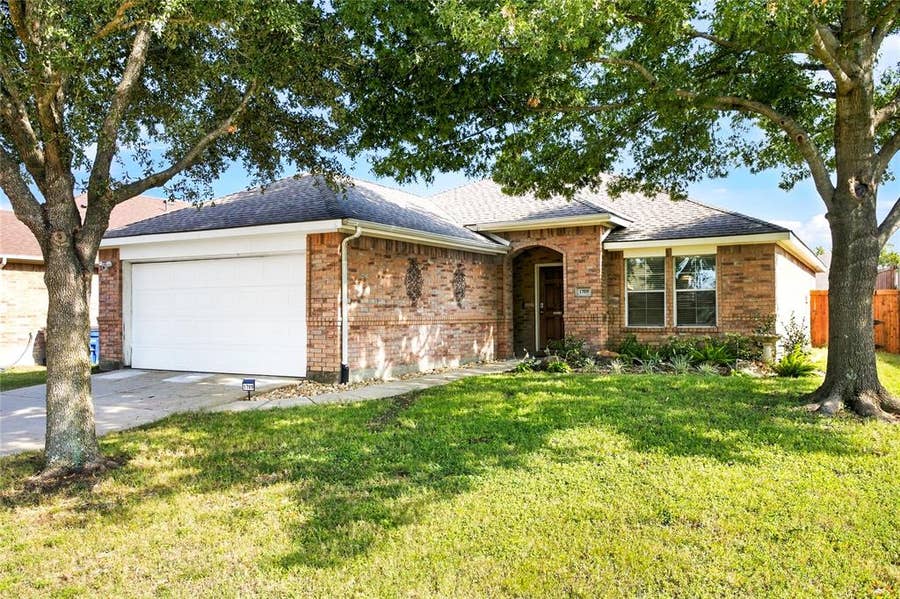 Property photo for 1709 White Mountain Way, Princeton, TX