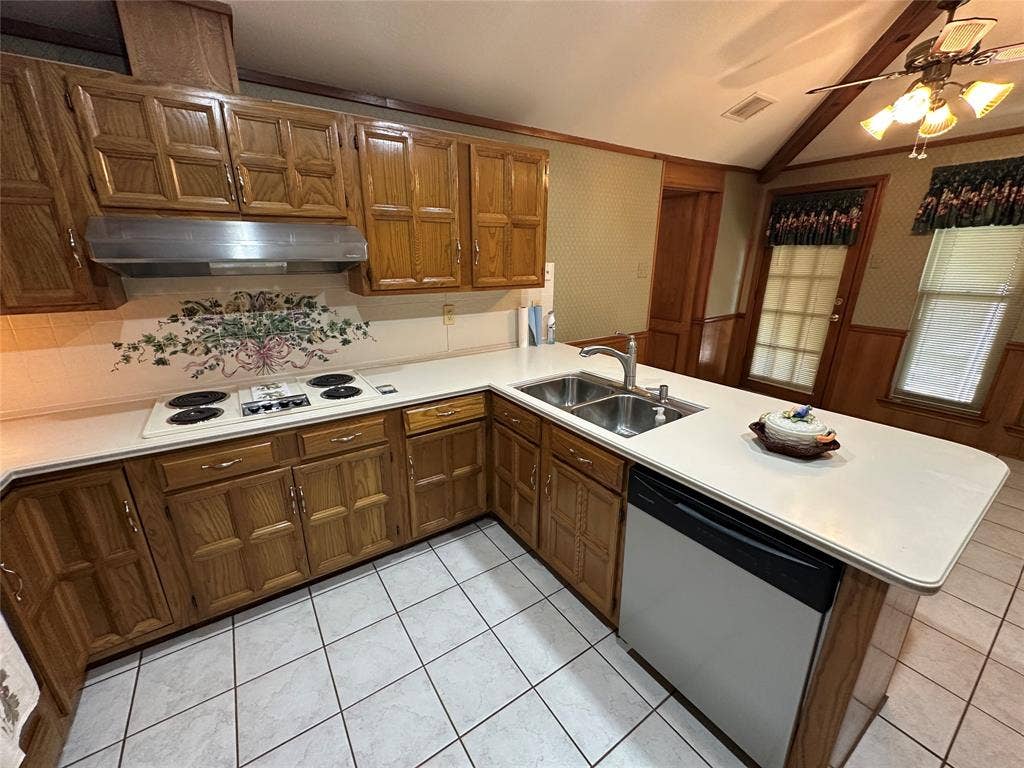 1420 Oxford Place, Mesquite, TX 75149 1420 Oxford Place, Mesquite, TX 75149