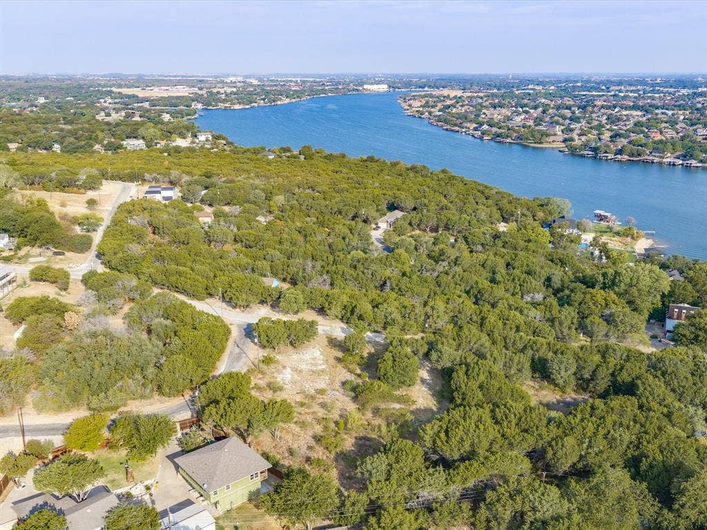 1211 Mountainside Drive, Granbury, TX 76048 1211 Mountainside Drive, Granbury, TX 76048