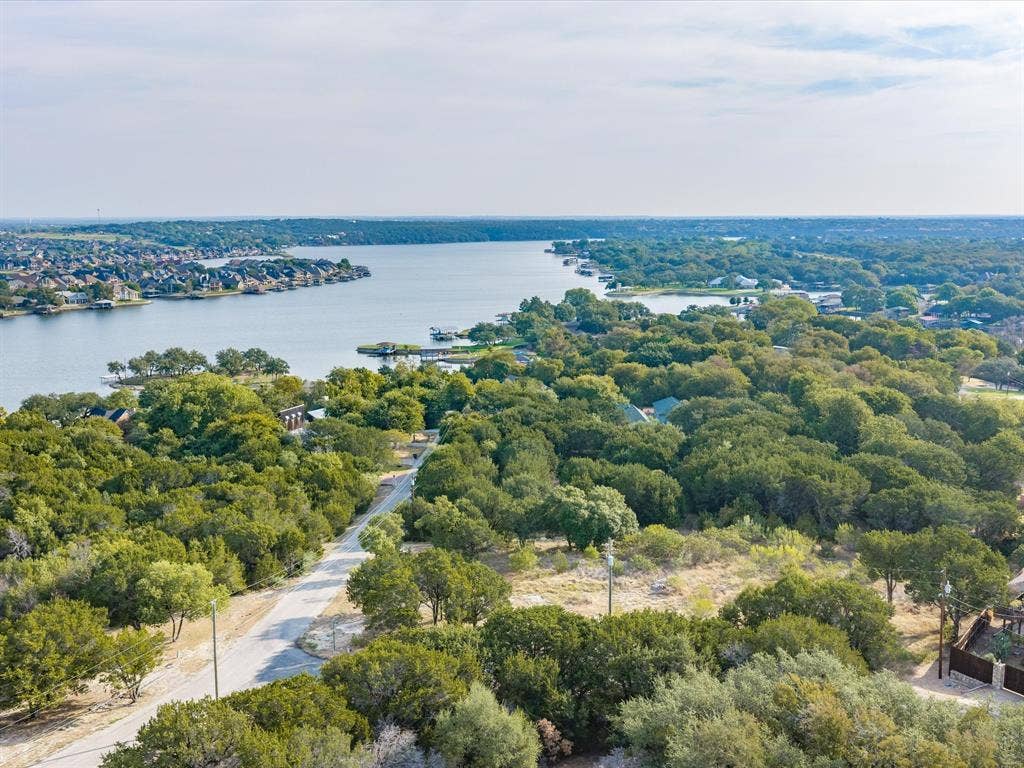 1211 Mountainside Drive, Granbury, TX 76048 1211 Mountainside Drive, Granbury, TX 76048