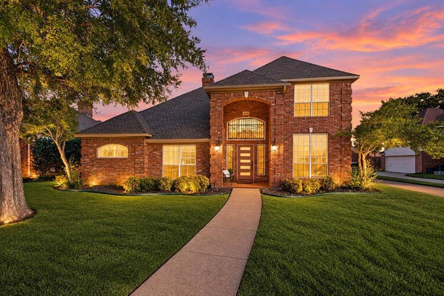 Property photo for 405 Brazil Drive, Hurst, TX