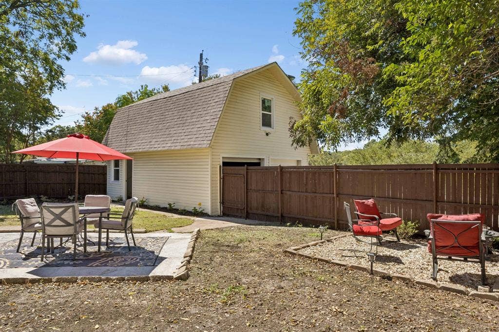 Walk through your gate to your 2 car garage that backs to the walking trails of Cottonwood Park OR enter into your private office, gym or entertainment space above the garage for additional 300+sqft of flex space.